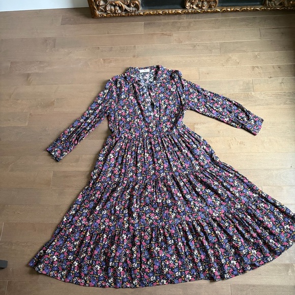 NATURAL LIFE Dresses & Skirts - NATURAL LIFE Black Floral Tiered Long-Sleeve Maxi Dress